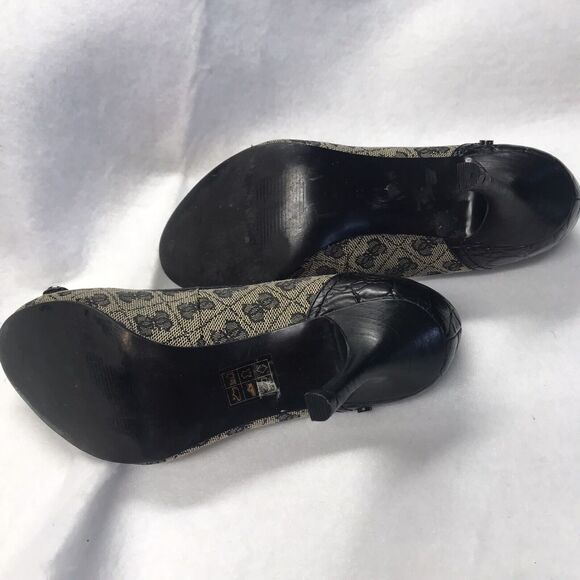 GUESS Jaquard Women Kitten Heel Black Tan Sz  7.5 Buckle Logo Shoe Studs Y2k Vtg - Picture 6 of 8
